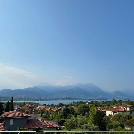 Flowers & Garden Apartment Con Vista Lago مانربا ديل جاردا المظهر الخارجي الصورة