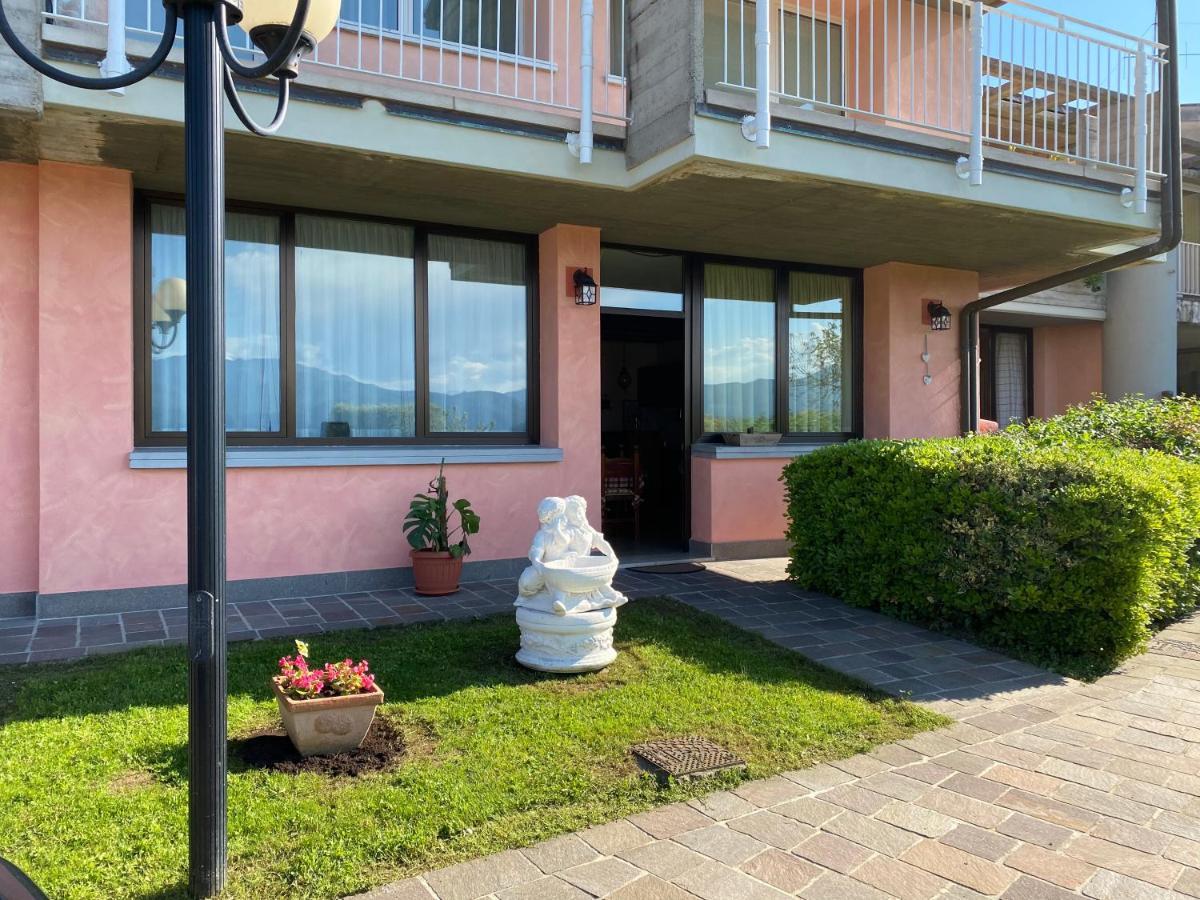Flowers & Garden Apartment Con Vista Lago مانربا ديل جاردا المظهر الخارجي الصورة