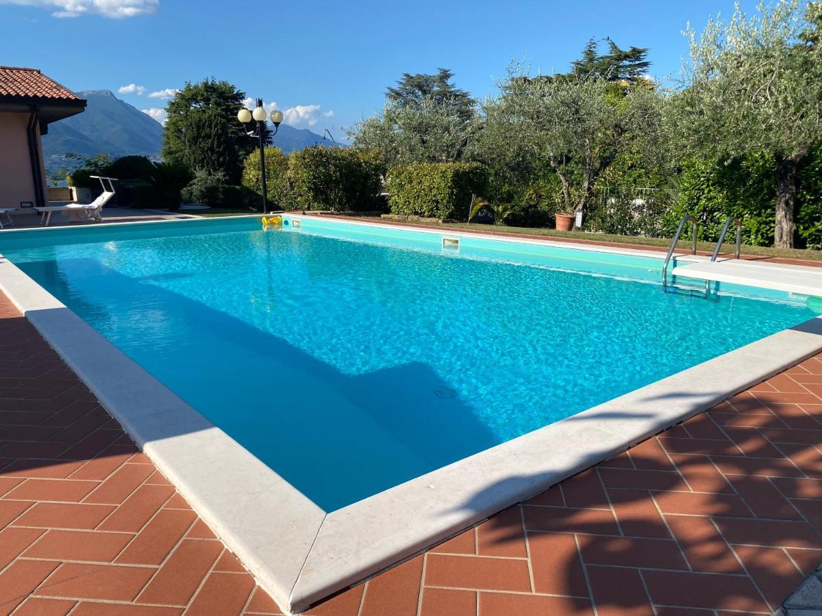 Flowers & Garden Apartment Con Vista Lago مانربا ديل جاردا المظهر الخارجي الصورة