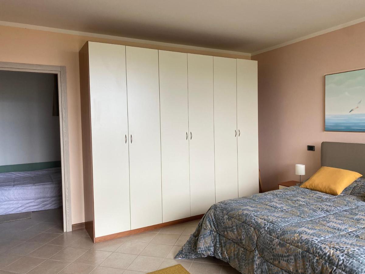 Flowers & Garden Apartment Con Vista Lago مانربا ديل جاردا المظهر الخارجي الصورة