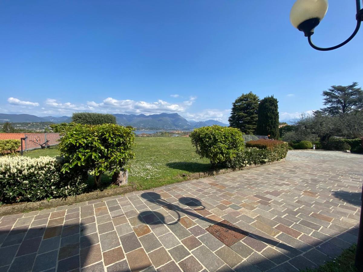 Flowers & Garden Apartment Con Vista Lago مانربا ديل جاردا المظهر الخارجي الصورة